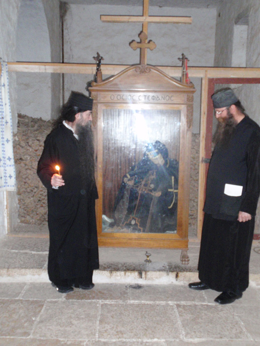 http://www.agioskosmas.gr/images/Sina_AgiosStefanos_pMixail_pMaximos.jpg